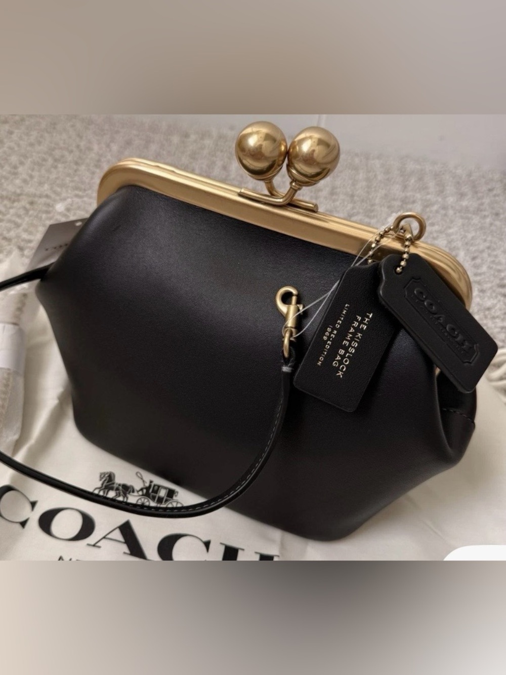 Coach Black Leather Kiss-Lock 16 Bag with Gold Frame nwt